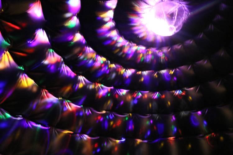 Disco gonflable interieur lumier